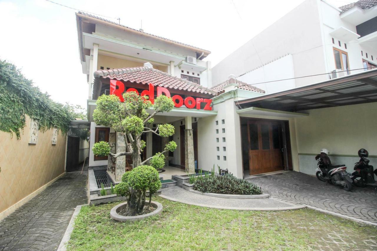 เรดดอร์ซ พลัส แอท เตกัล ปังกุง Hotel ยอกยาการ์ตา ภายนอก รูปภาพ