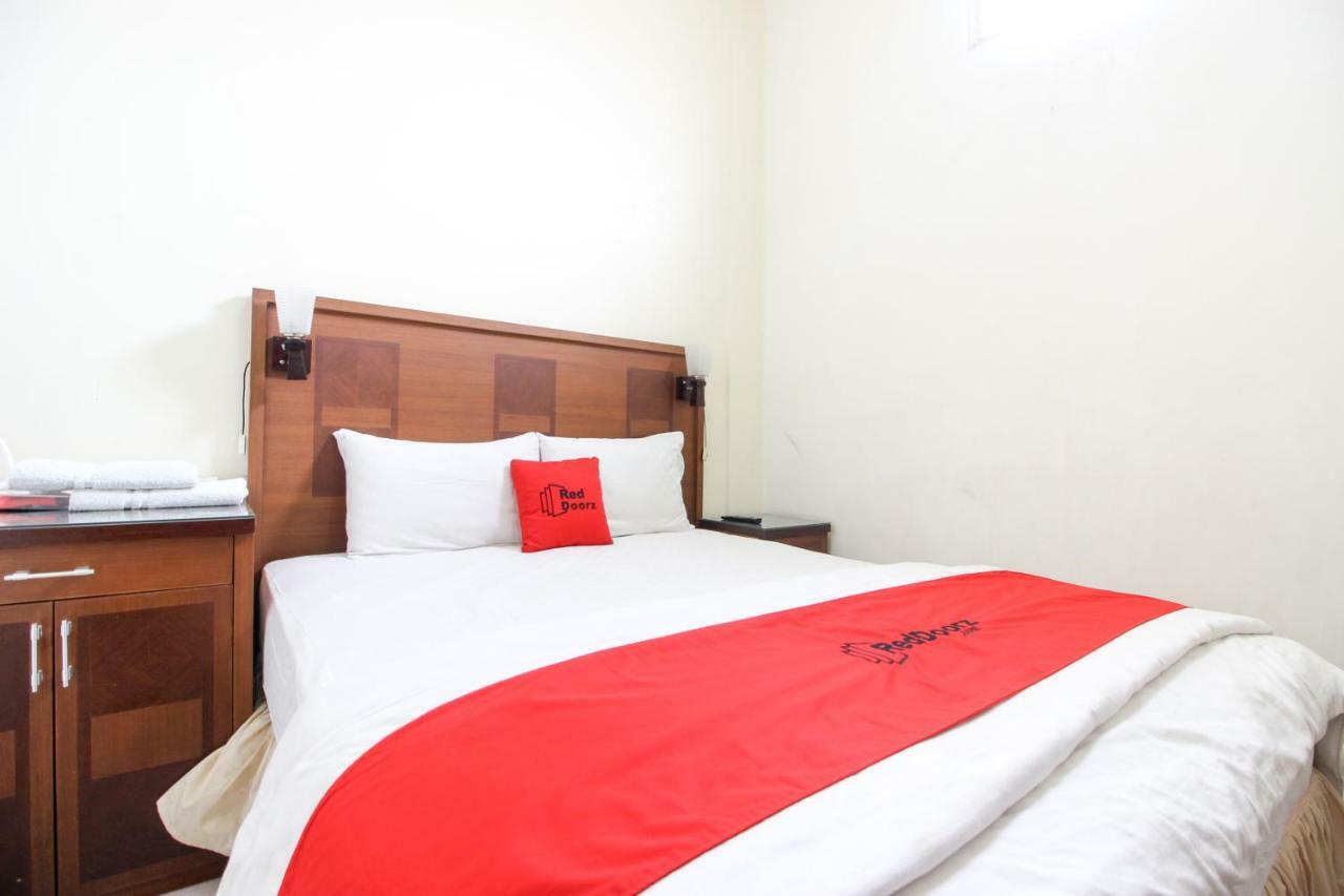 เรดดอร์ซ พลัส แอท เตกัล ปังกุง Hotel ยอกยาการ์ตา ภายนอก รูปภาพ